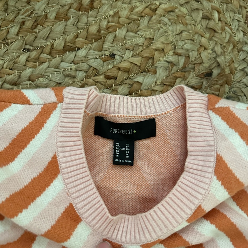 STAR SWEATER TOP - Picture 4 of 7